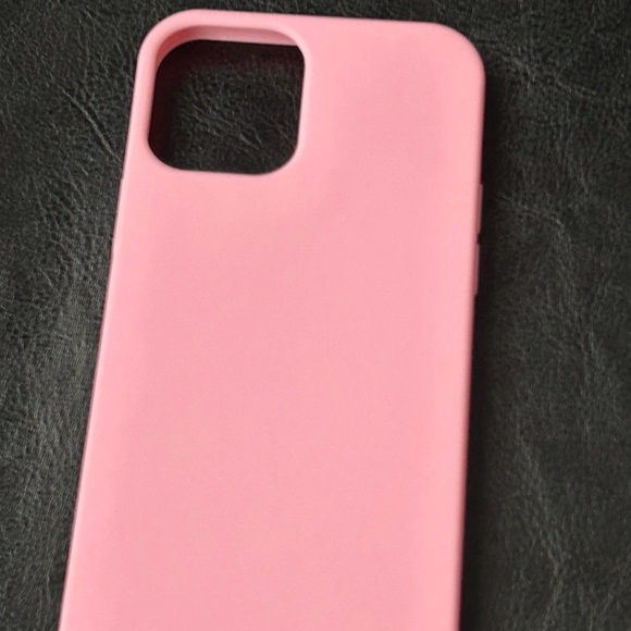 Baby pink iPhone 12 case - Picture 3 of 3
